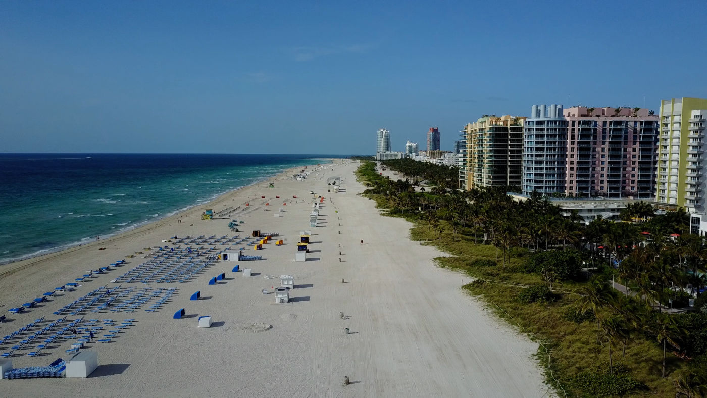 Miami beach in front of the Decoplage