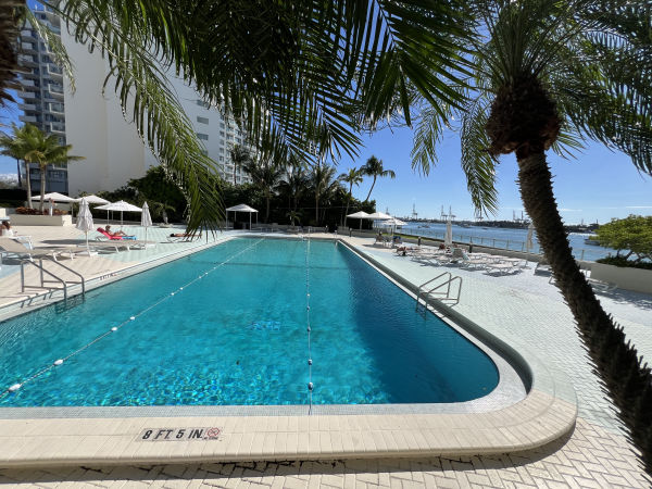 pool of the Mirador with Bay View