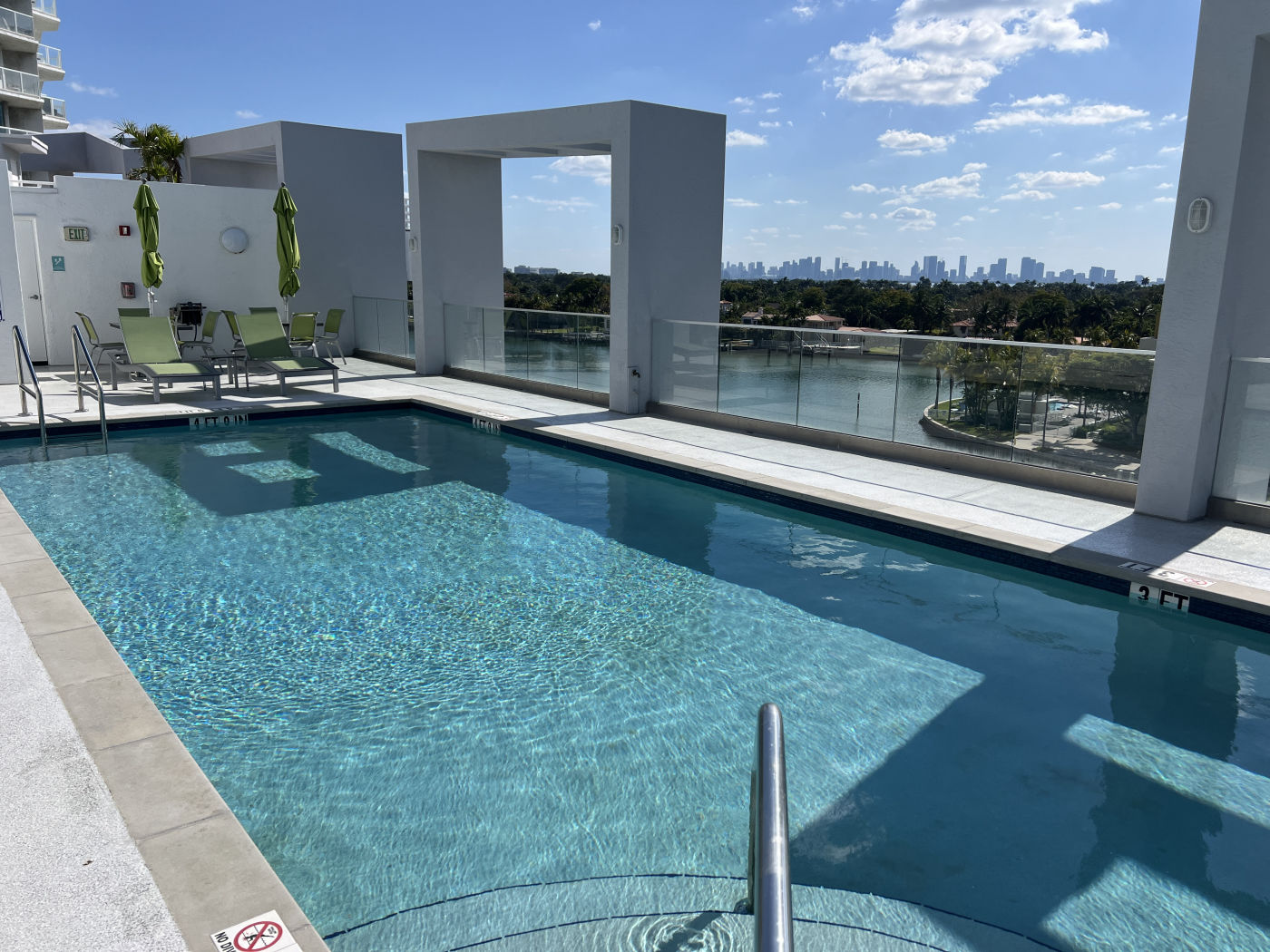 breathtaking Miami view from rooftop pool