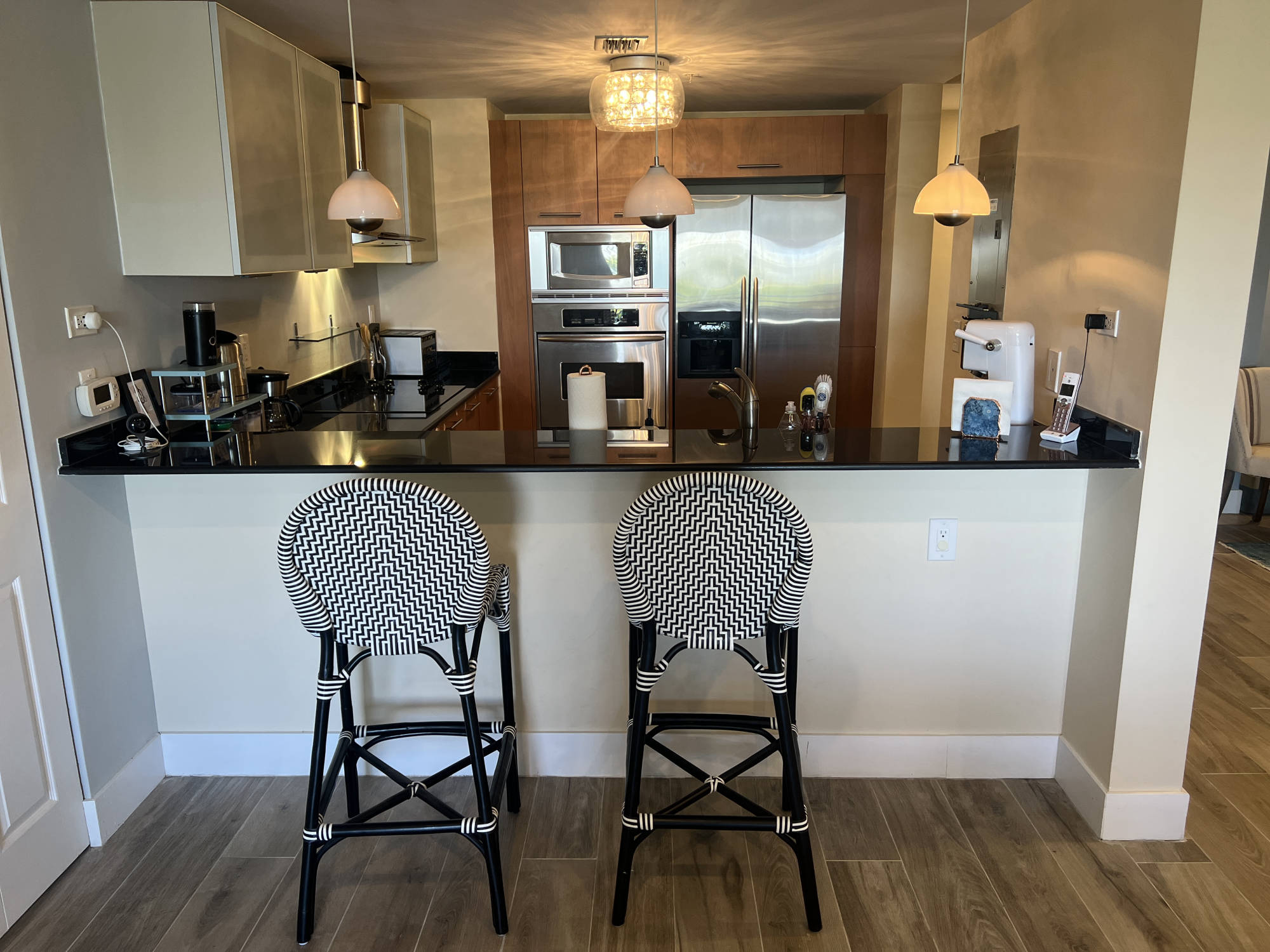 kitchen and bar